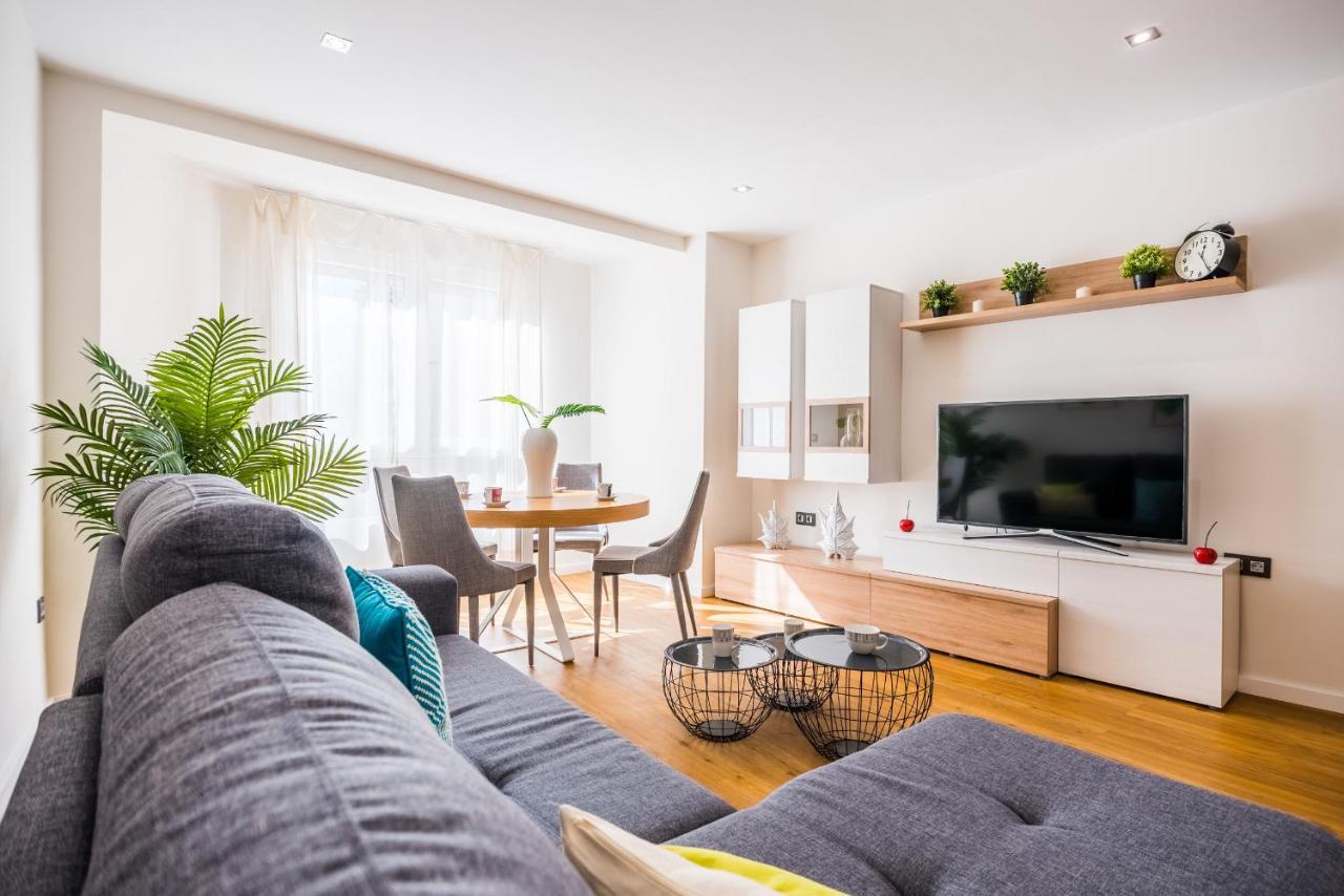 Expoholidays-Rueda Lopez Apartamento De Lujo Almería Eksteriør bilde